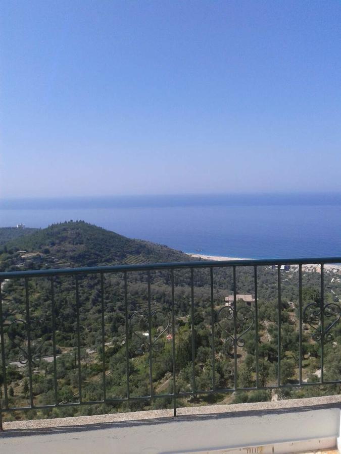 Janis Castle Apartment Himare Esterno foto